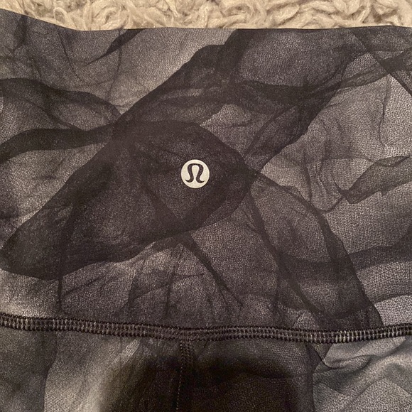 Pattern leggings ! - Picture 3 of 3